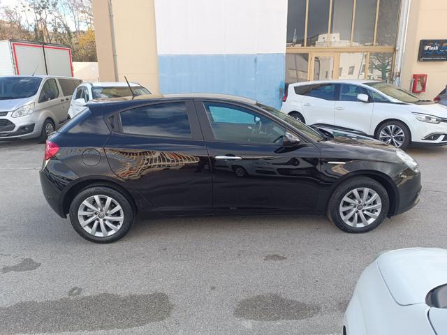 ALFA ROMEO Giulietta 1.6 JTDm Venduta Immagine 4