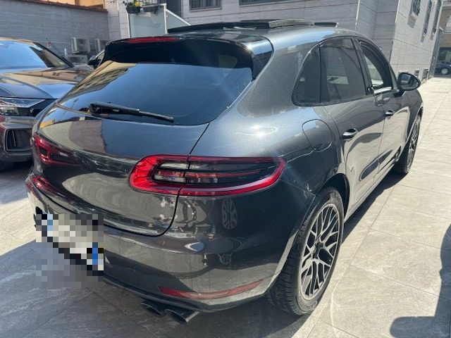 PORSCHE Macan 3.6 Turbo Performance TETTUCCIO  APRIBILE Immagine 3