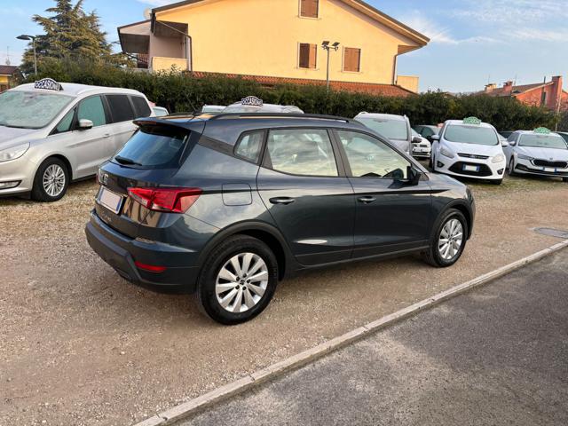 SEAT Arona 1.0 TGI Style NEOPATENTATI Immagine 2