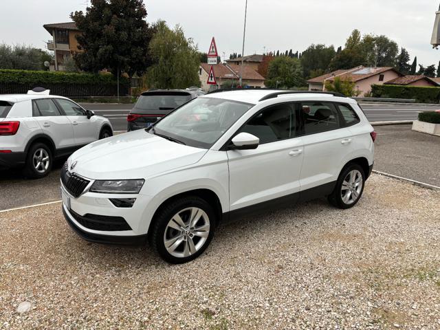 SKODA Karoq 1.0 TSI DSG Executive Immagine 0