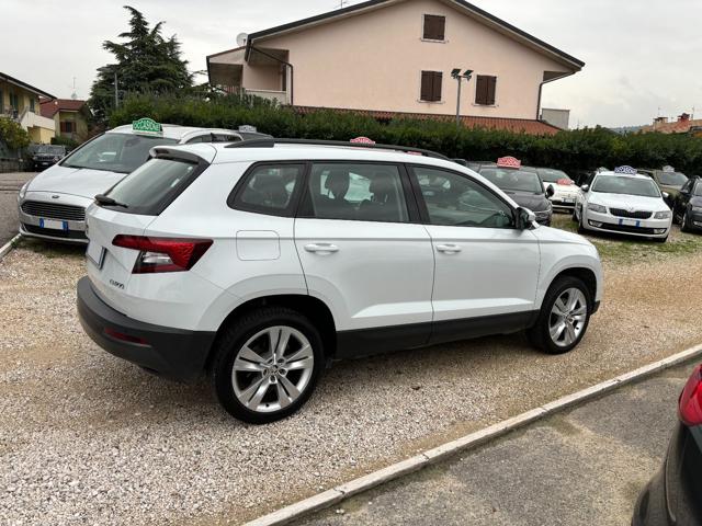 SKODA Karoq 1.0 TSI DSG Executive Immagine 2