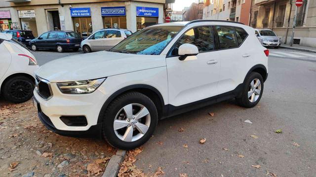 VOLVO XC40 D3 Immagine 0