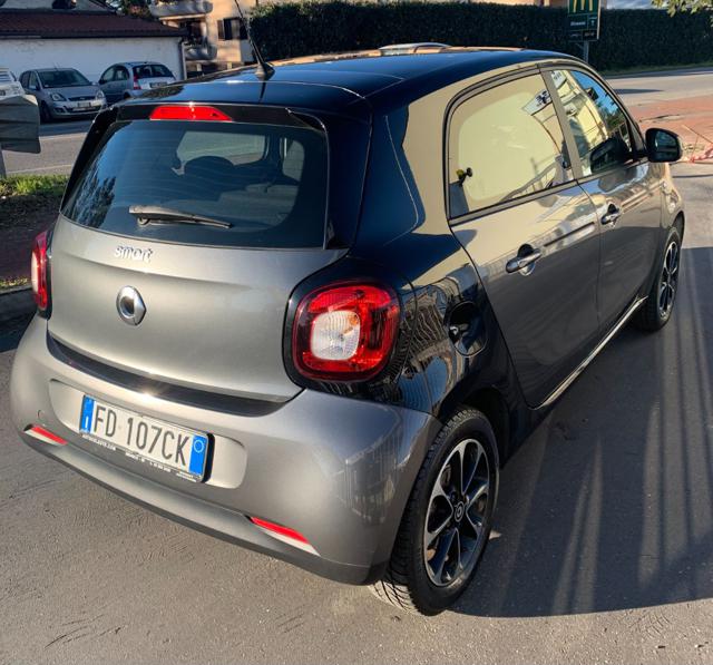 SMART ForFour 70 1.0 Passion Immagine 2