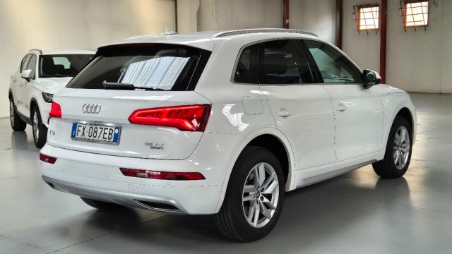 AUDI Q5 2.0 TDI quattro S tronic Business Sport Immagine 3