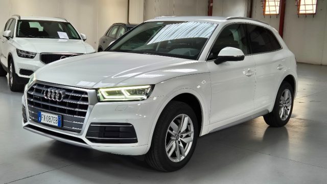 AUDI Q5 2.0 TDI quattro S tronic Business Sport Immagine 1