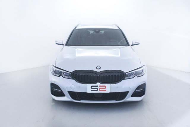 BMW 330 d 48V xDrive Touring Msport Tetto panoramico Immagine 2