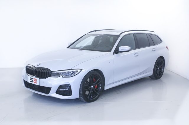 BMW 330 d 48V xDrive Touring Msport Tetto panoramico Immagine 0