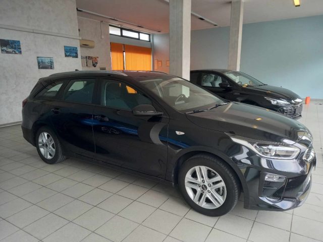 KIA Ceed 1.4 MPi GPL SW Pure Immagine 1