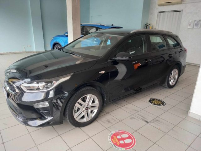 KIA Ceed 1.4 MPi GPL SW Pure Immagine 0