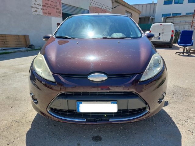 FORD Fiesta 1.2 82 CV 5 porte Immagine 2