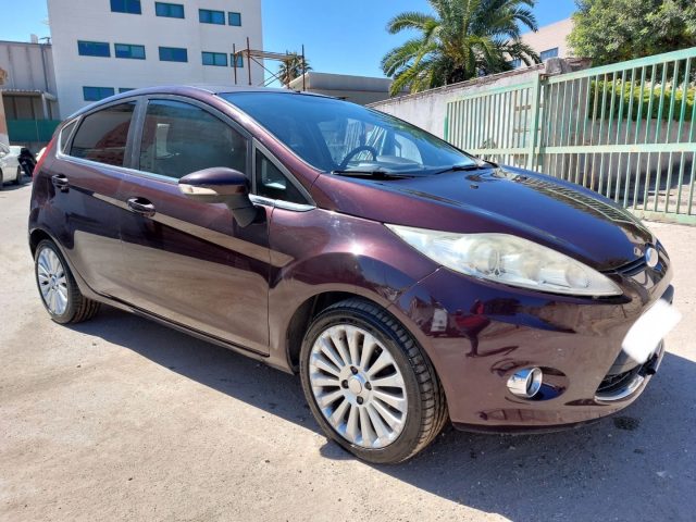 FORD Fiesta 1.2 82 CV 5 porte Immagine 3