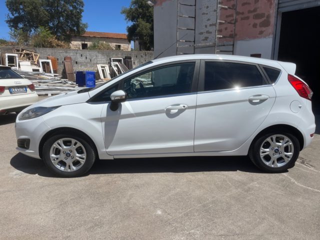 FORD Fiesta 1.5 TDCi 75CV 5 porte Immagine 2