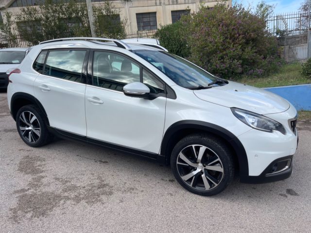 PEUGEOT 2008 BlueHDi 120CV Immagine 2