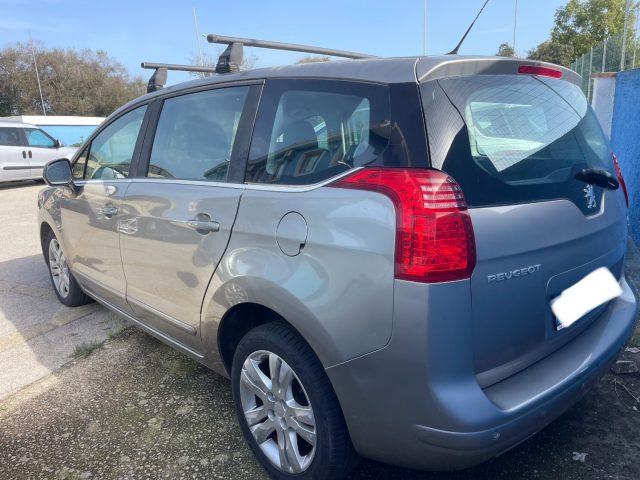 PEUGEOT 5008 2.0 HDi 163CV aut. Business Immagine 2