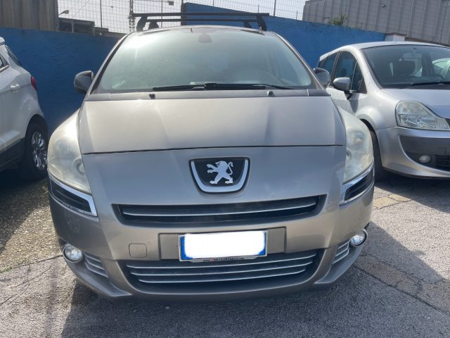 PEUGEOT 5008 2.0 HDi 163CV aut. Business Immagine 1