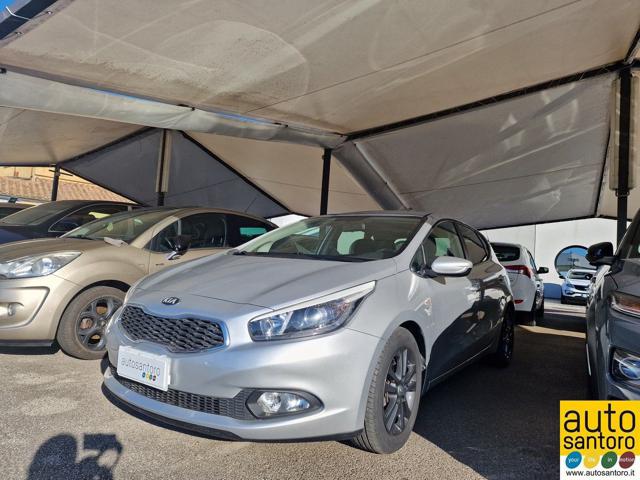 KIA cee'd 1.4 CRDi 5 porte Cool Immagine 2