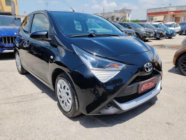 TOYOTA Aygo 1.0 VVT-i 72 CV 5 porte x-cool Immagine 0