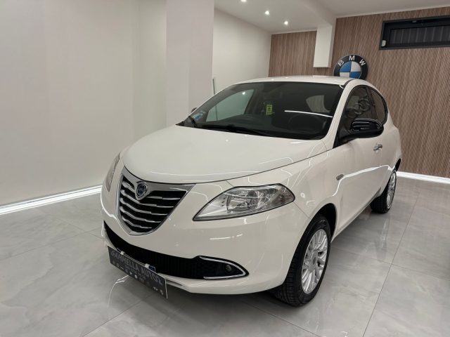 LANCIA Ypsilon 0.9 TwinAir 85 CV 5 porte Metano Ecochic Gold Immagine 1