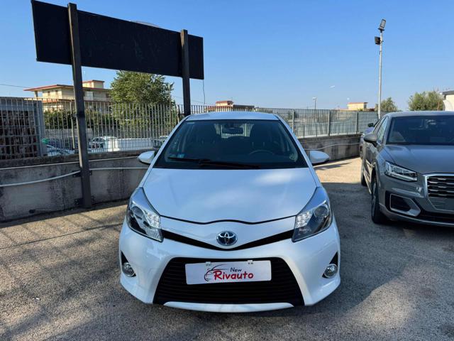 TOYOTA Yaris 1.5 Hybrid 5 porte Lounge Automatica Immagine 1