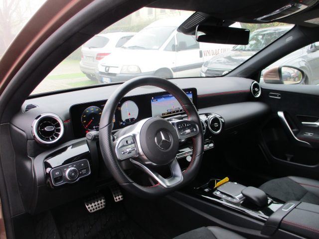 MERCEDES-BENZ A 200 d Automatic Premium - Navi/SediliRisc. Immagine 4