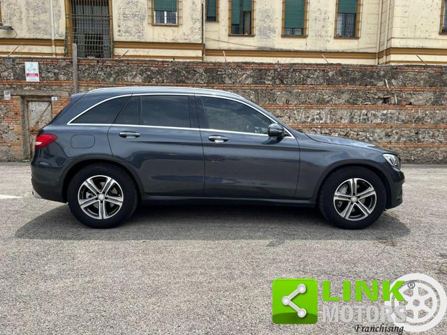 MERCEDES-BENZ GLC 220 d 4Matic Exclusive Immagine 4