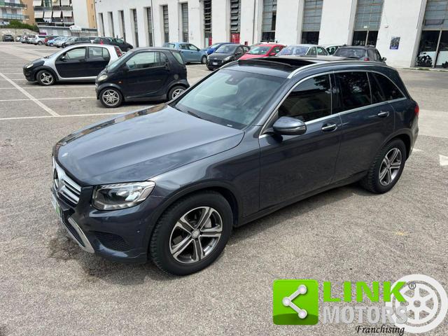 MERCEDES-BENZ GLC 220 d 4Matic Exclusive Immagine 3