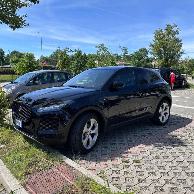 JAGUAR E-Pace Nero pastello