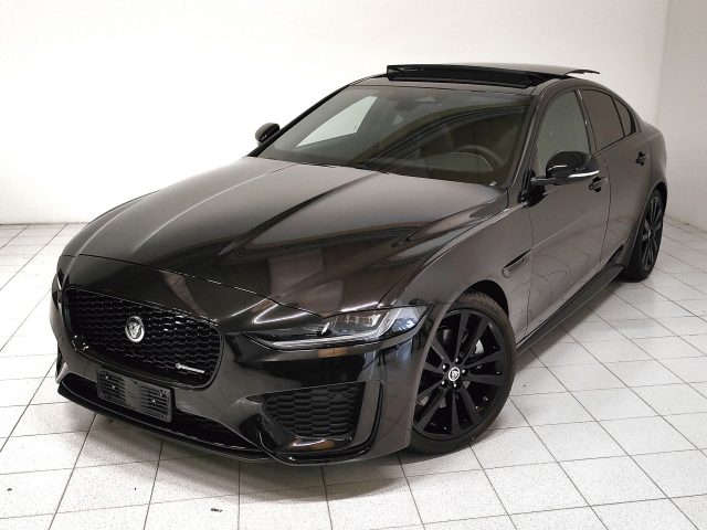 JAGUAR XE Nero metallizzato