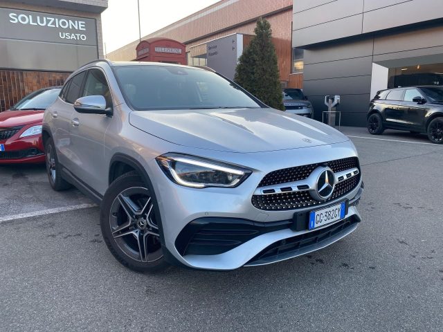 MERCEDES-BENZ GLA 250 Argento metallizzato