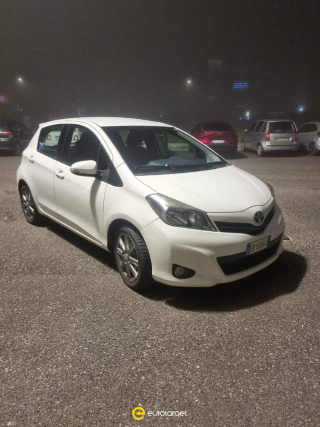 TOYOTA Yaris 1.4 D-4D 5 porte Style M-MT Immagine 0