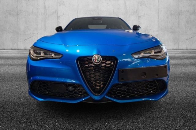 ALFA ROMEO Giulia 2.0 Turbo 280 CV AT8 AWD Q4 Competizione Immagine 4