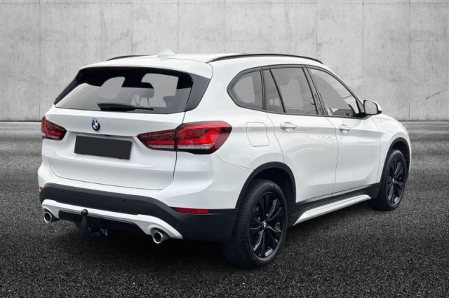 BMW X1 sDrive18d Sport Immagine 1