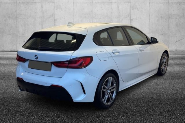 BMW 118 i 5p. Msport Immagine 1