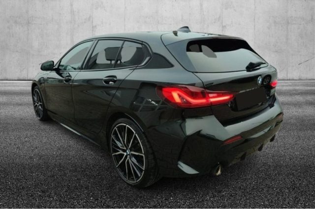 BMW 118 i 5p. Msport Immagine 2