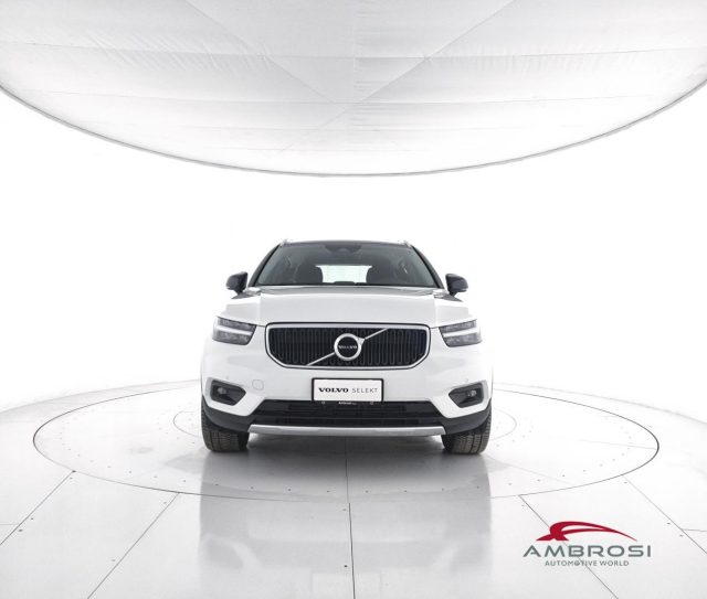 VOLVO XC40 T2 Momentum Pro Geartronic Immagine 4