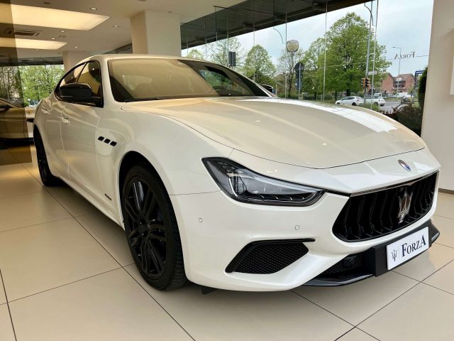 MASERATI Ghibli 2.0 Hybrid mhev GranSport 330cv auto Immagine 2