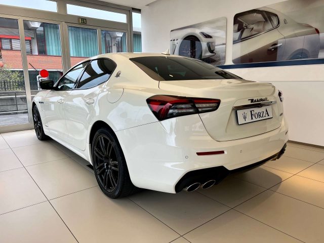 MASERATI Ghibli 2.0 Hybrid mhev GranSport 330cv auto Immagine 4