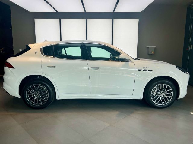 MASERATI Grecale 2.0 mhev GT 250cv Immagine 4