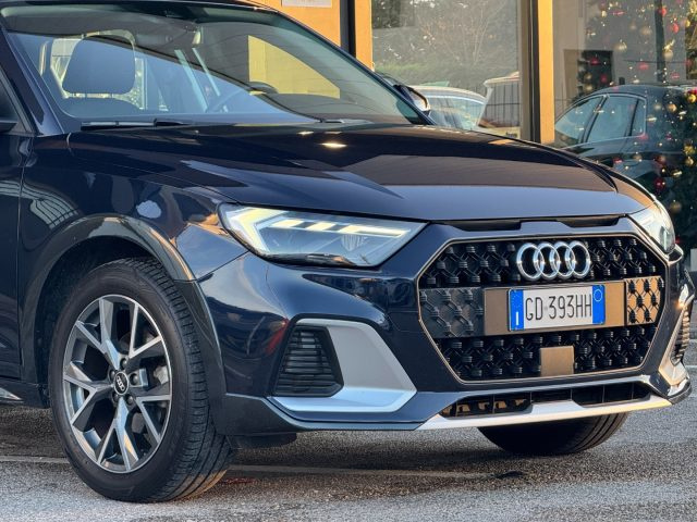 AUDI A1 citycarver 30 TFSI S tronic Identity Contrast Immagine 3