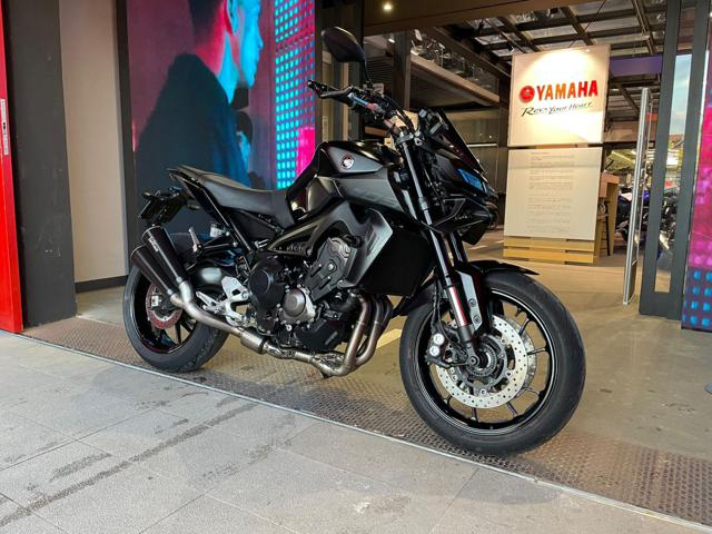 YAMAHA MT-09 . Immagine 1