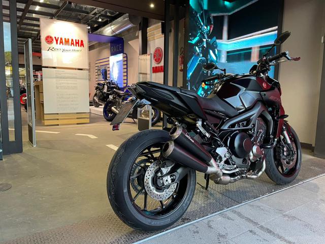 YAMAHA MT-09 . Immagine 2