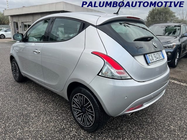 LANCIA Ypsilon 1.2 69 CV 5 porte S&S Gold Immagine 3