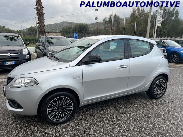 LANCIA Ypsilon 1.2 69 CV 5 porte S&S Gold Immagine 2