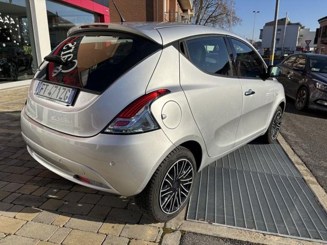 LANCIA Ypsilon 1.2 69 CV 5 porte Gold Immagine 4