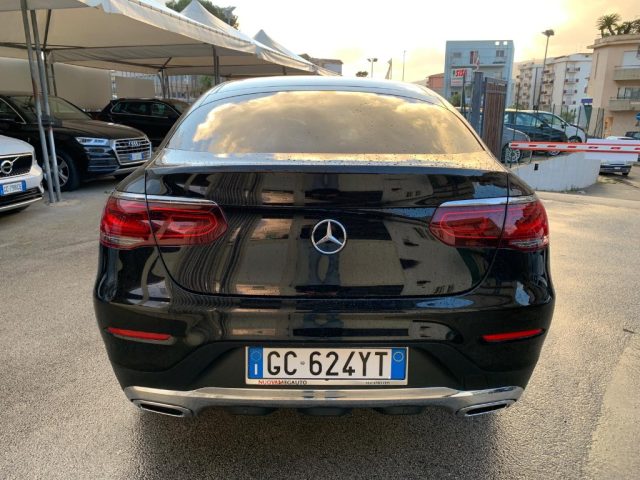 MERCEDES-BENZ GLC 200 d 4Matic Coupé Sport Immagine 4