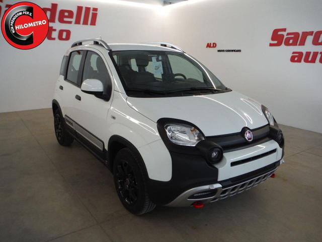 FIAT Panda 1.0 FireFly S&S Hybrid City Cross Immagine 1