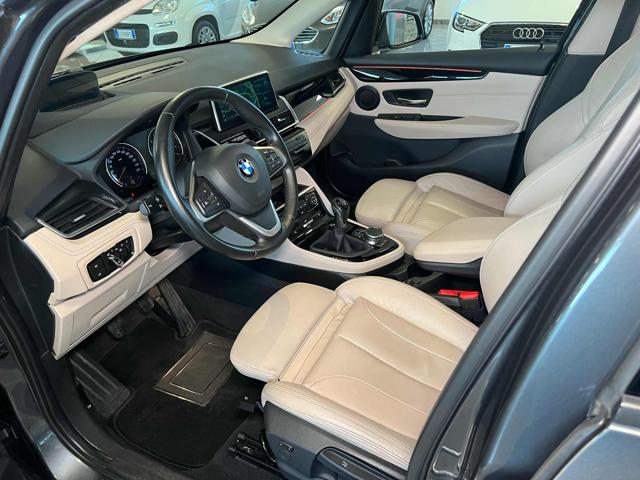 BMW 218 i Active Tourer Luxury Immagine 4