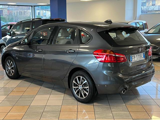 BMW 218 i Active Tourer Luxury Immagine 2