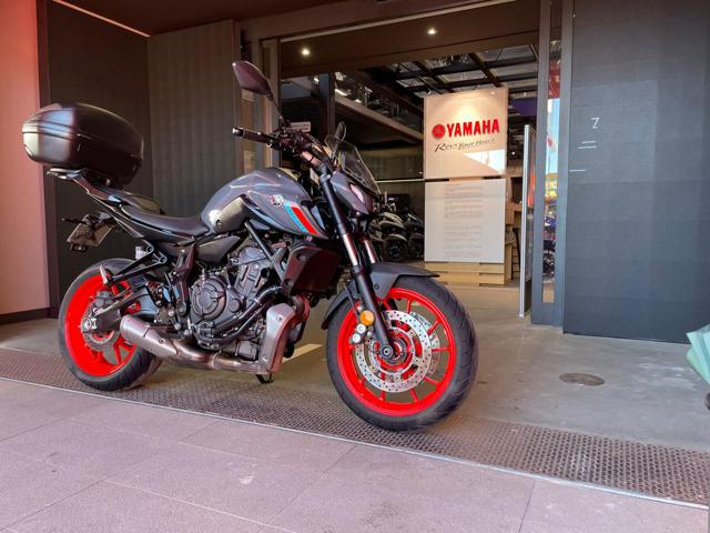 YAMAHA MT-07 . Immagine 1