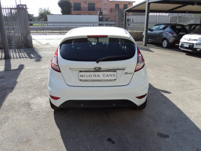 FORD Fiesta 1.5 TDCi 75CV 5 porte Titanium Immagine 3